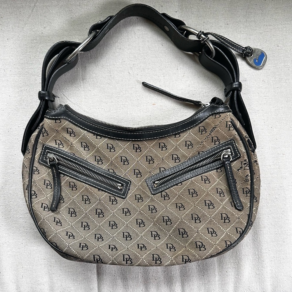 Vintage Dooney & Bourke Black and Tan Shoulder Bag